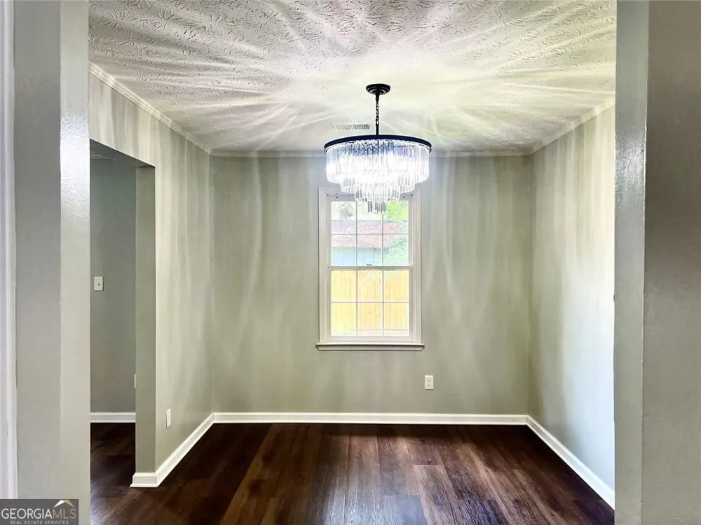 2034 Corners CIR Lithonia, GA 30058
