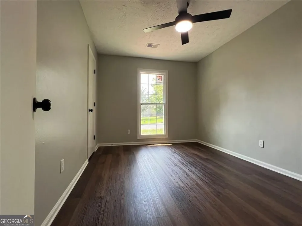 2034 Corners CIR Lithonia, GA 30058