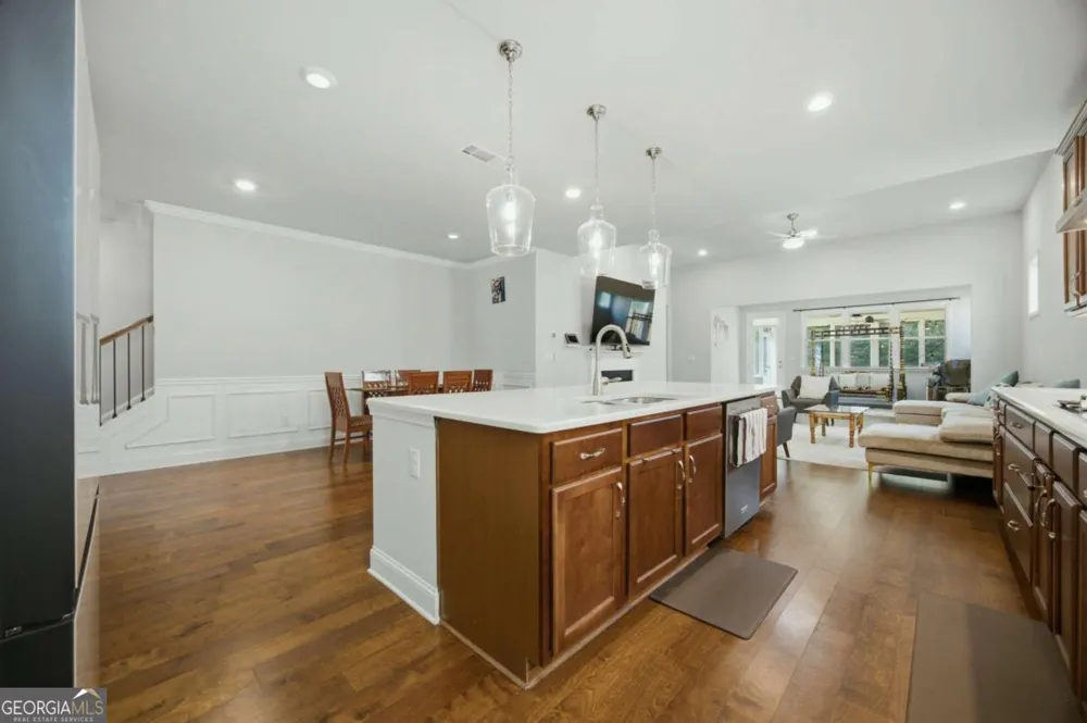 2487 Oak Barrel DR Snellville, GA 30078