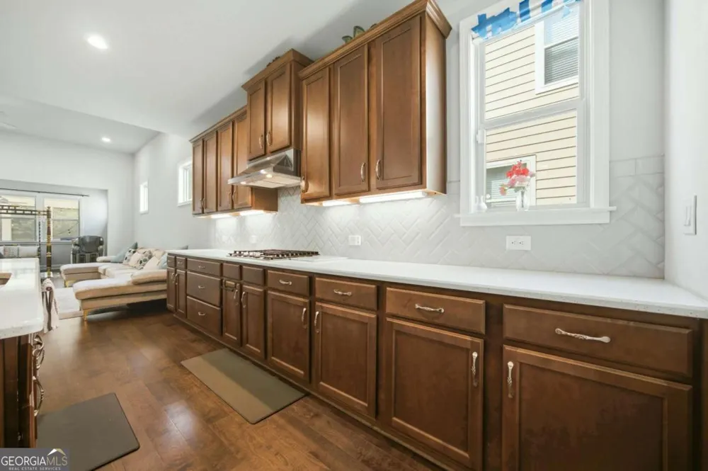 2487 Oak Barrel DR Snellville, GA 30078
