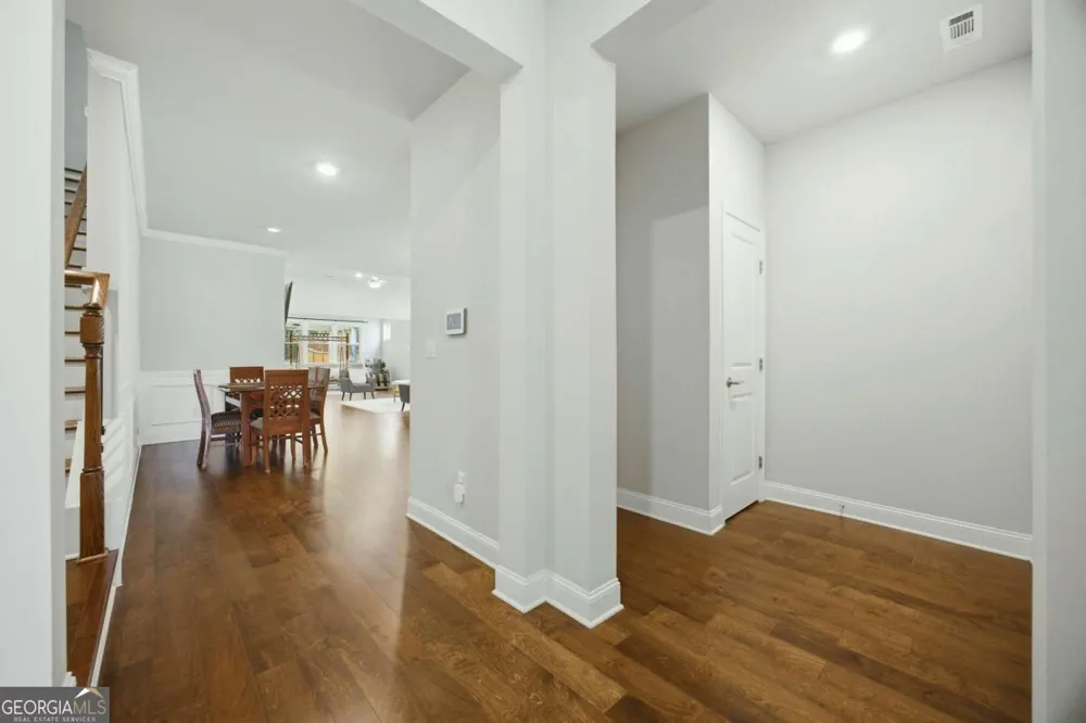 2487 Oak Barrel DR Snellville, GA 30078