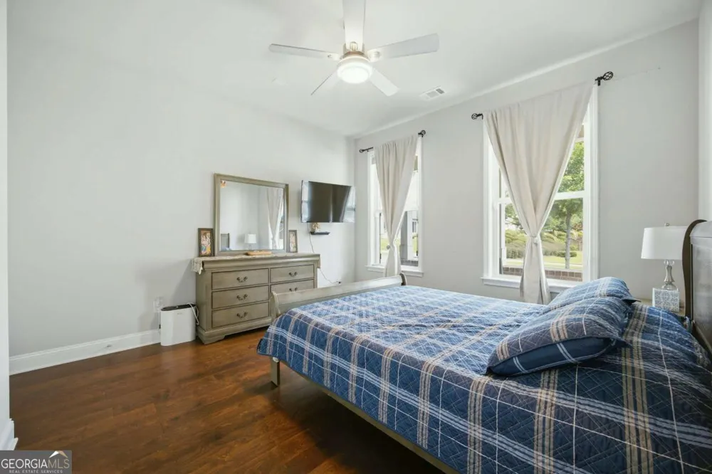2487 Oak Barrel DR Snellville, GA 30078