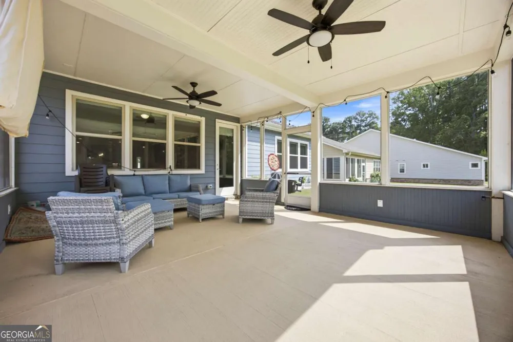 2487 Oak Barrel DR Snellville, GA 30078