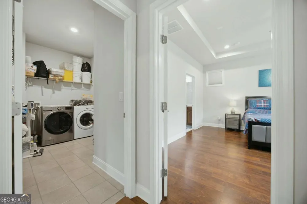 2487 Oak Barrel DR Snellville, GA 30078