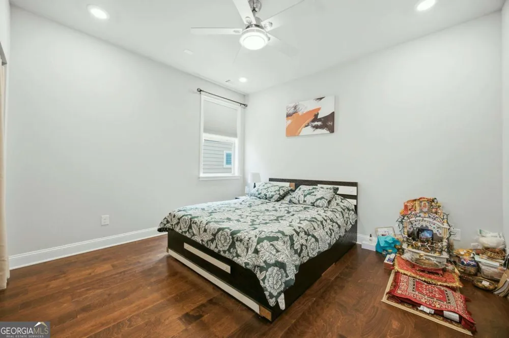 2487 Oak Barrel DR Snellville, GA 30078