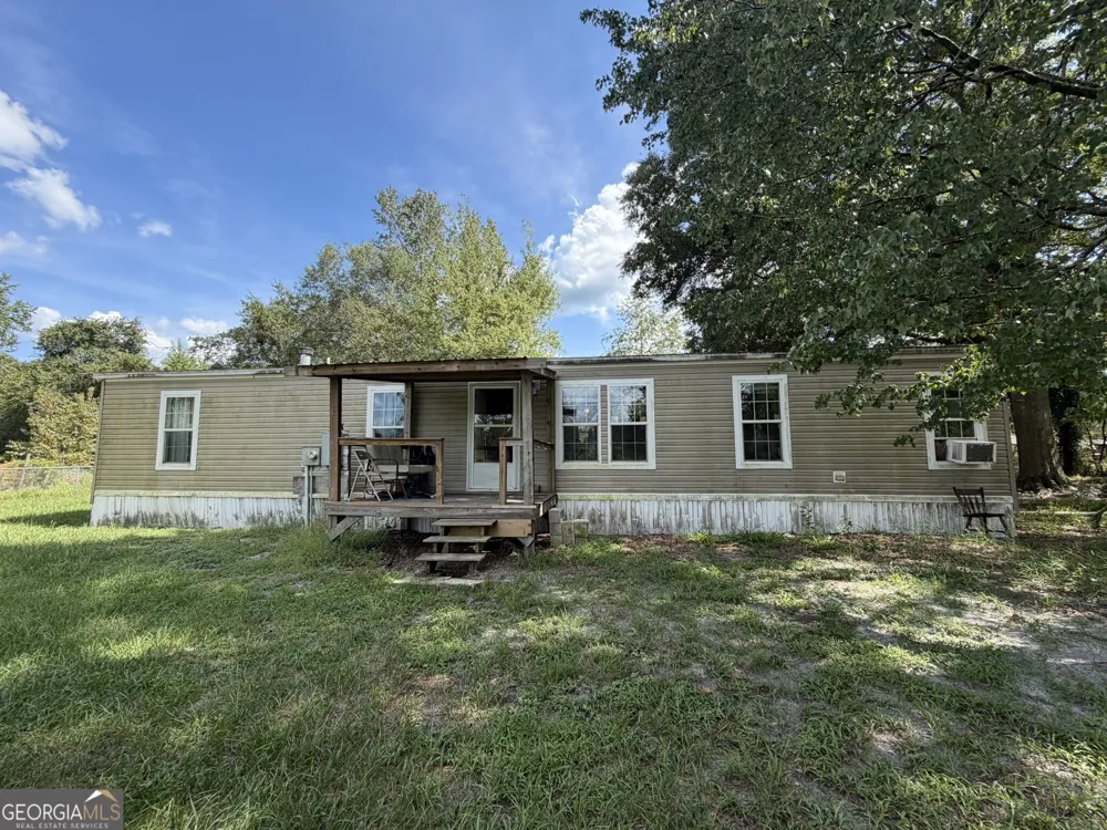 113 Horseshoe LOOP St. George, GA 31562