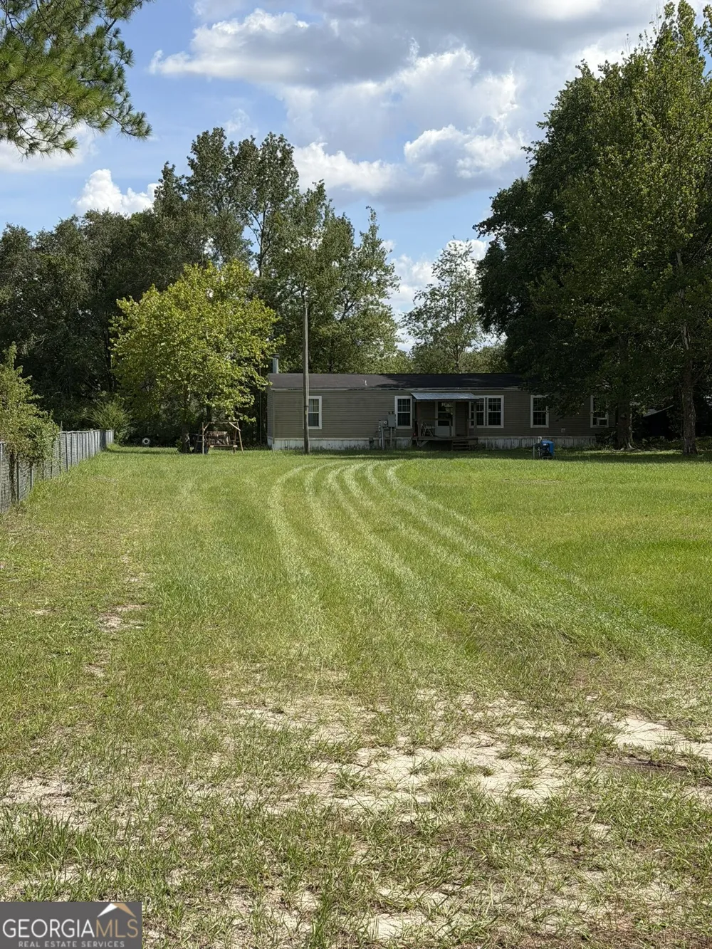 113 Horseshoe LOOP St. George, GA 31562