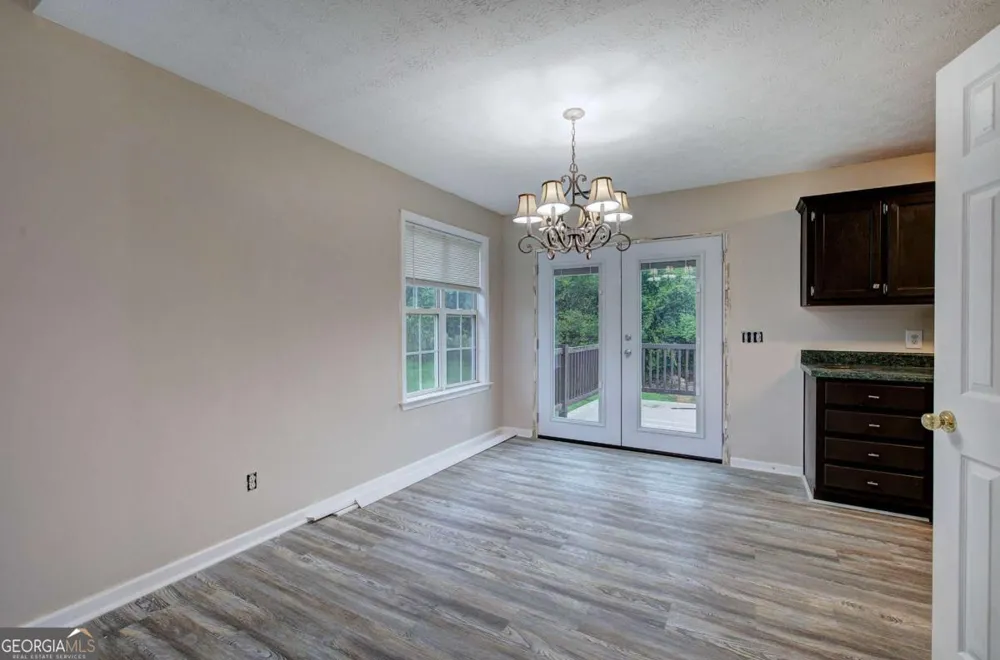 258 Hunters XING SE Calhoun, GA 30701