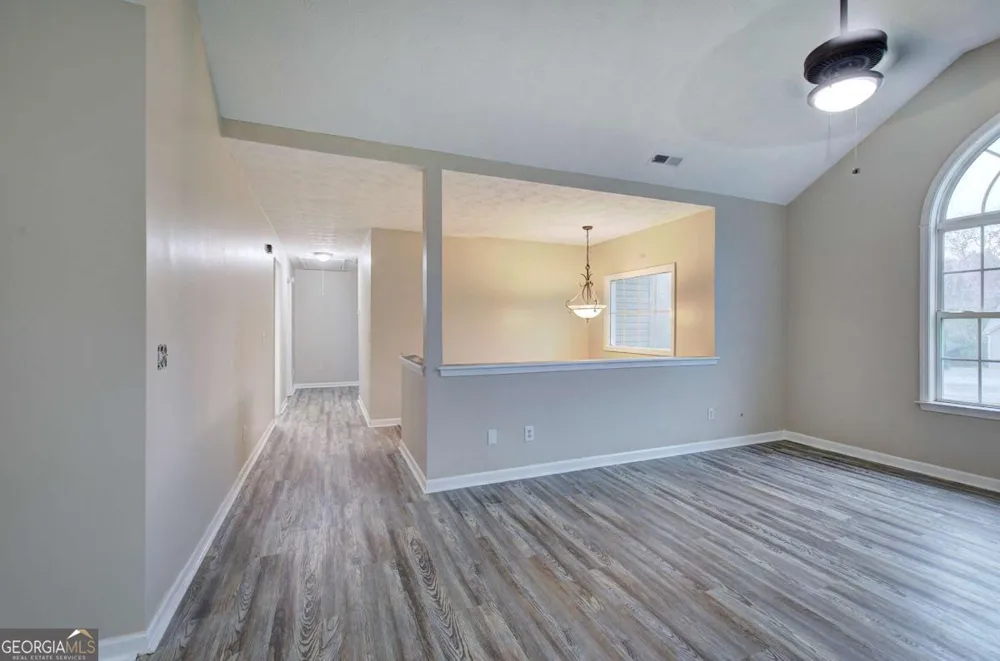 258 Hunters XING SE Calhoun, GA 30701