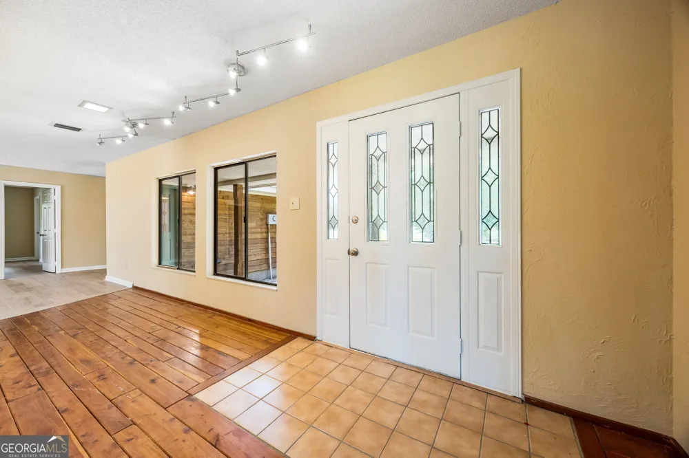 1924 Cedar CT Waverly, GA 31565