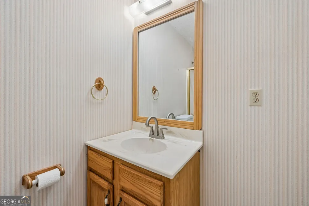1924 Cedar CT Waverly, GA 31565