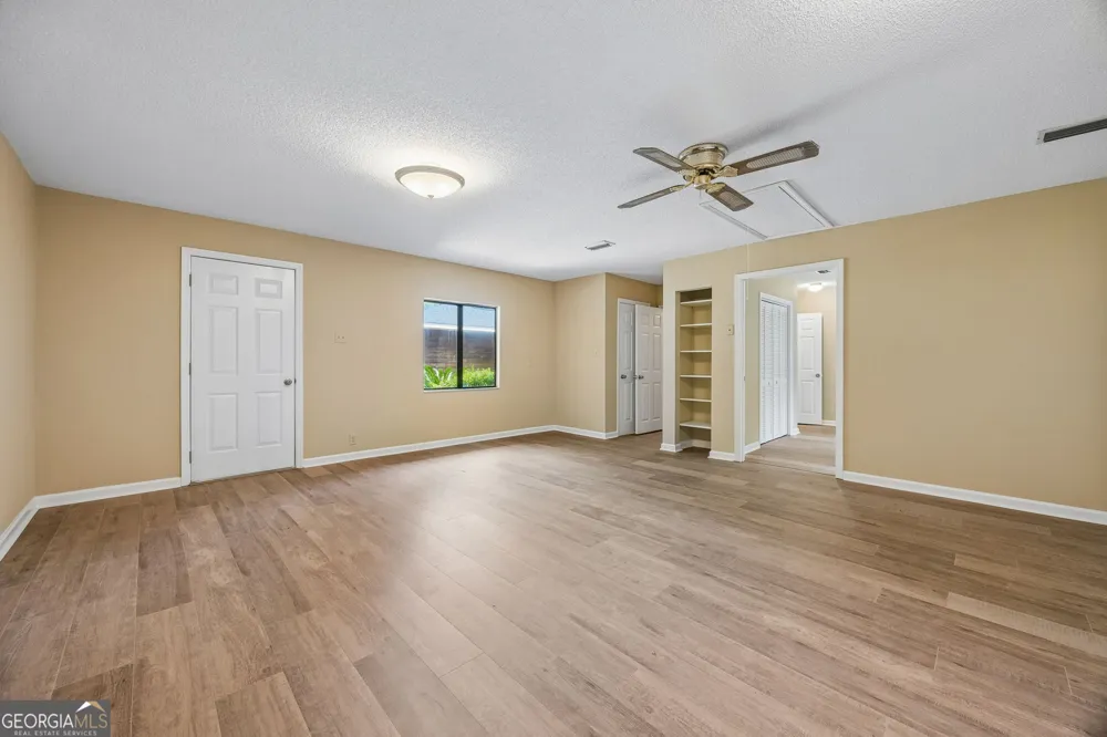 1924 Cedar CT Waverly, GA 31565