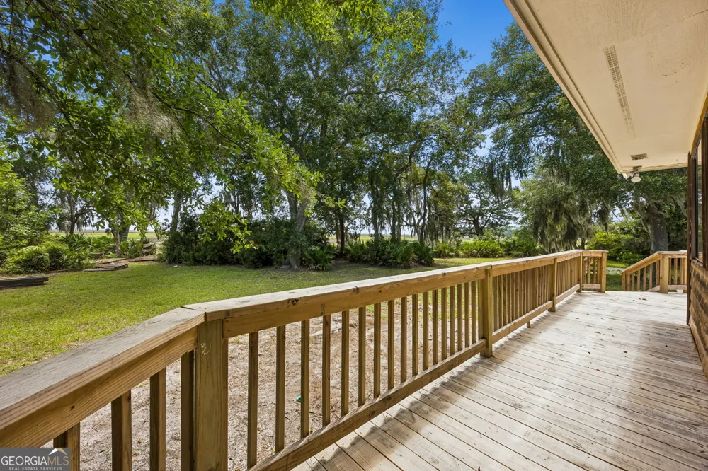 1924 Cedar CT Waverly, GA 31565