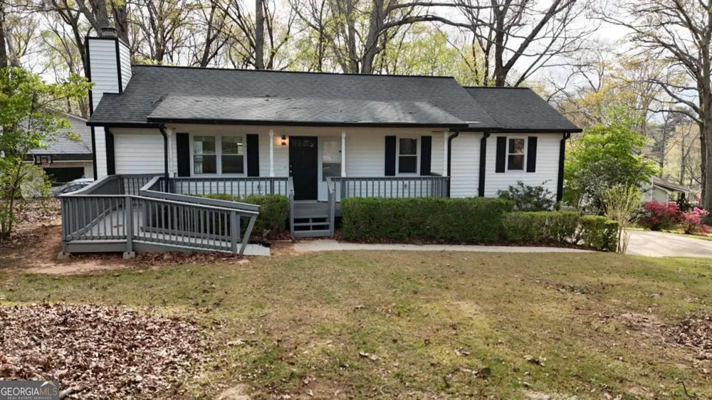 2955 Flowers DR Douglasville, GA 30135