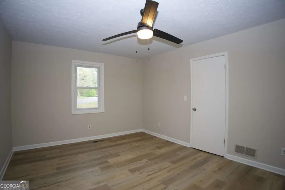 2955 Flowers DR Douglasville, GA 30135