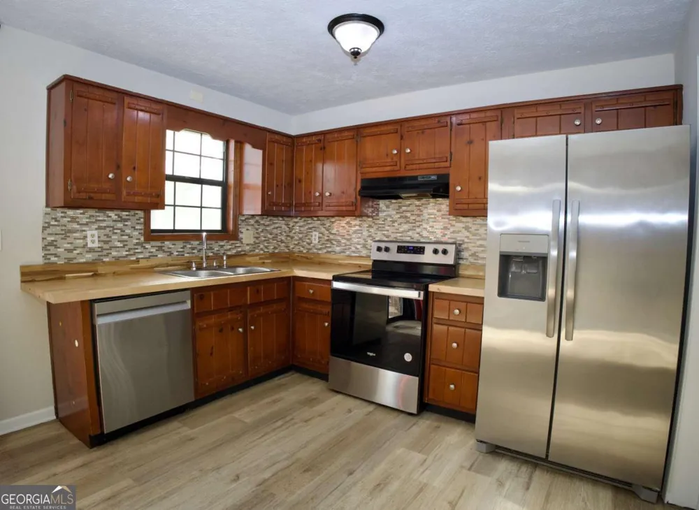 2955 Flowers DR Douglasville, GA 30135
