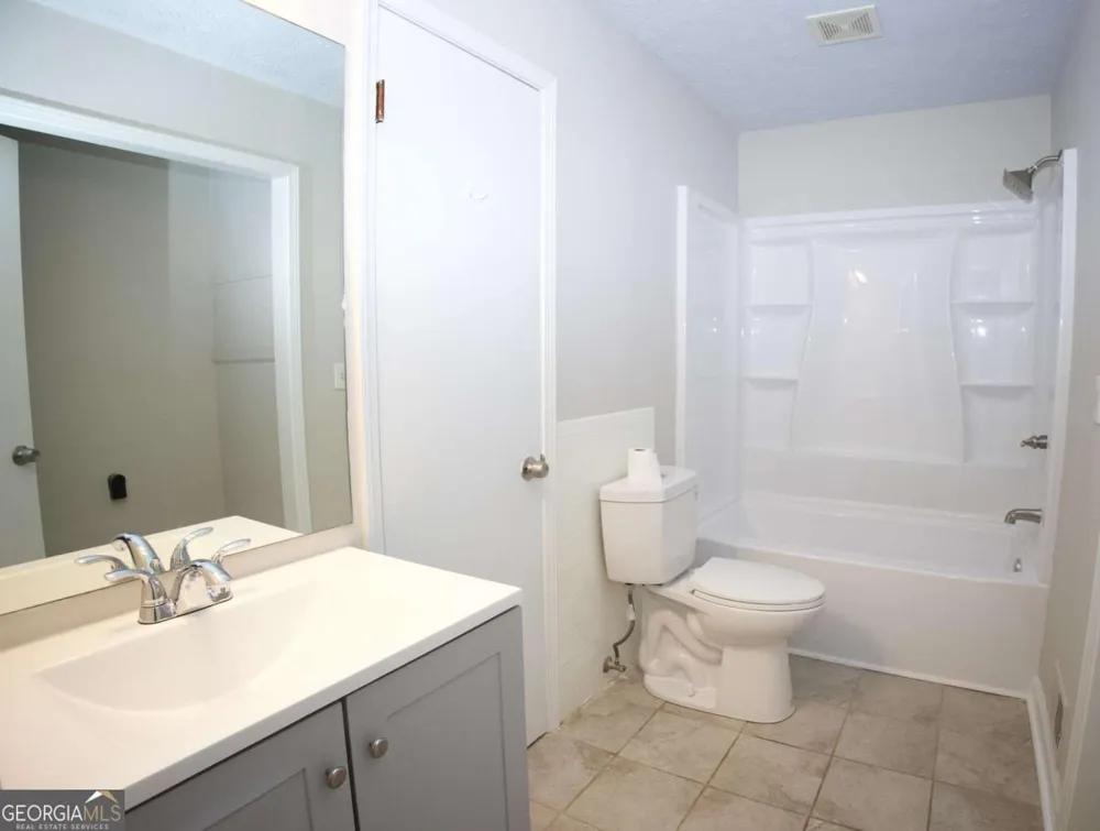 2955 Flowers DR Douglasville, GA 30135