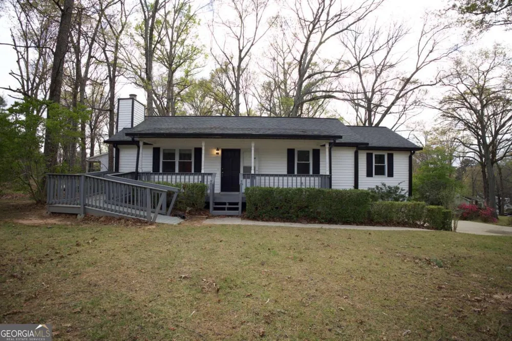 2955 Flowers DR Douglasville, GA 30135