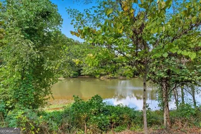 2832 Saratoga Lake VW Decatur, GA 30034