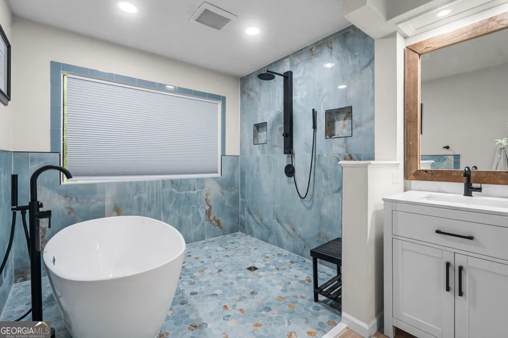 214 Montauk LN Richmond Hill, GA 31324