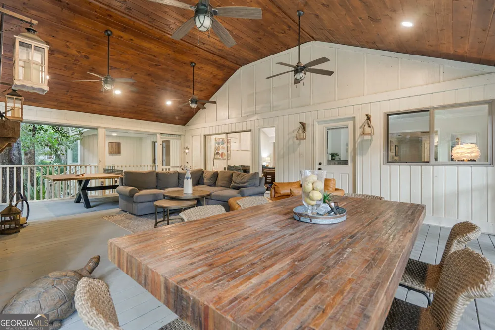 214 Montauk LN Richmond Hill, GA 31324