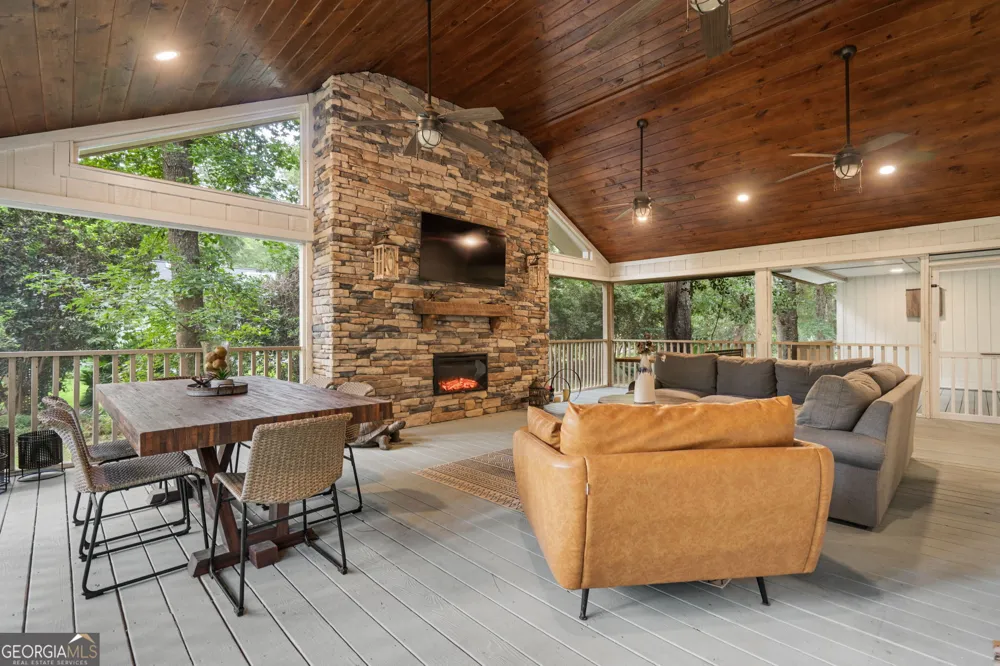 214 Montauk LN Richmond Hill, GA 31324