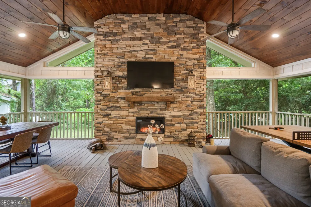 214 Montauk LN Richmond Hill, GA 31324