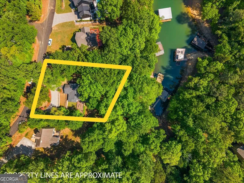 9670 Lee CIR Gainesville, GA 30506