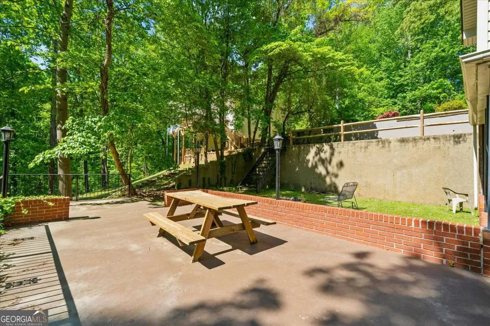 9670 Lee CIR Gainesville, GA 30506