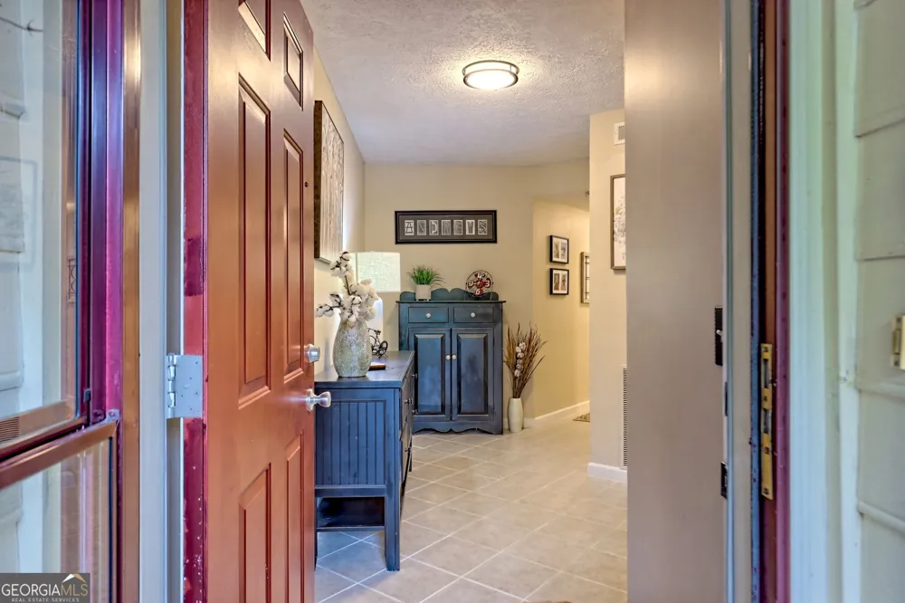 300 Ginger Creek LN Clayton, GA 30525