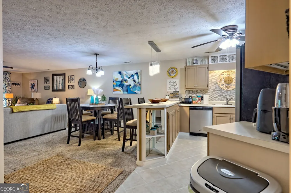 300 Ginger Creek LN Clayton, GA 30525