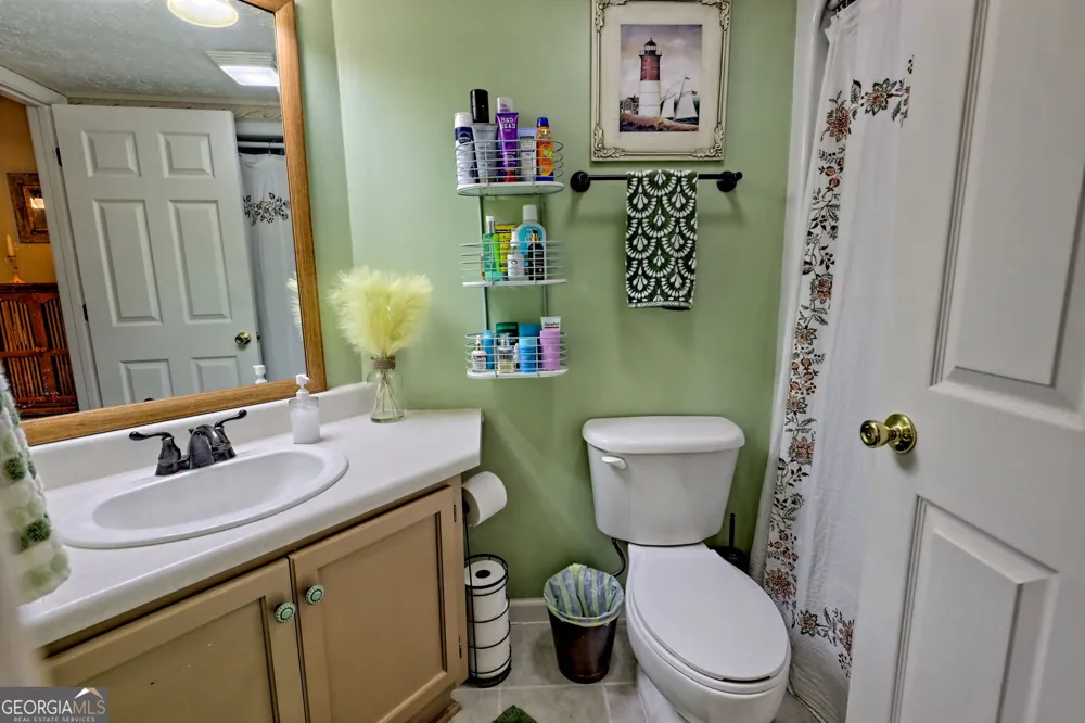 300 Ginger Creek LN Clayton, GA 30525