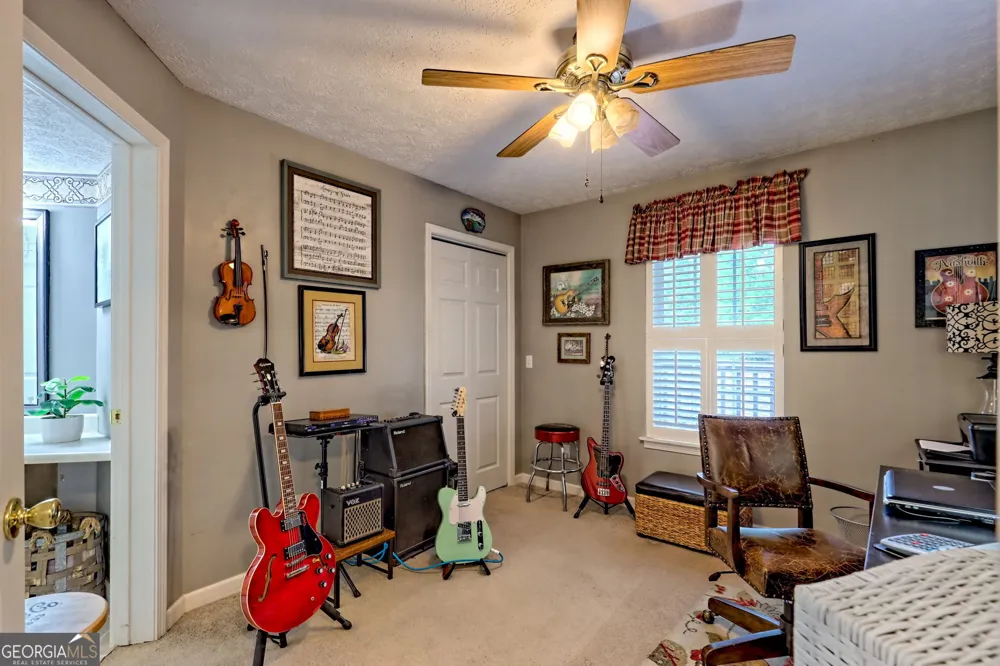 300 Ginger Creek LN Clayton, GA 30525