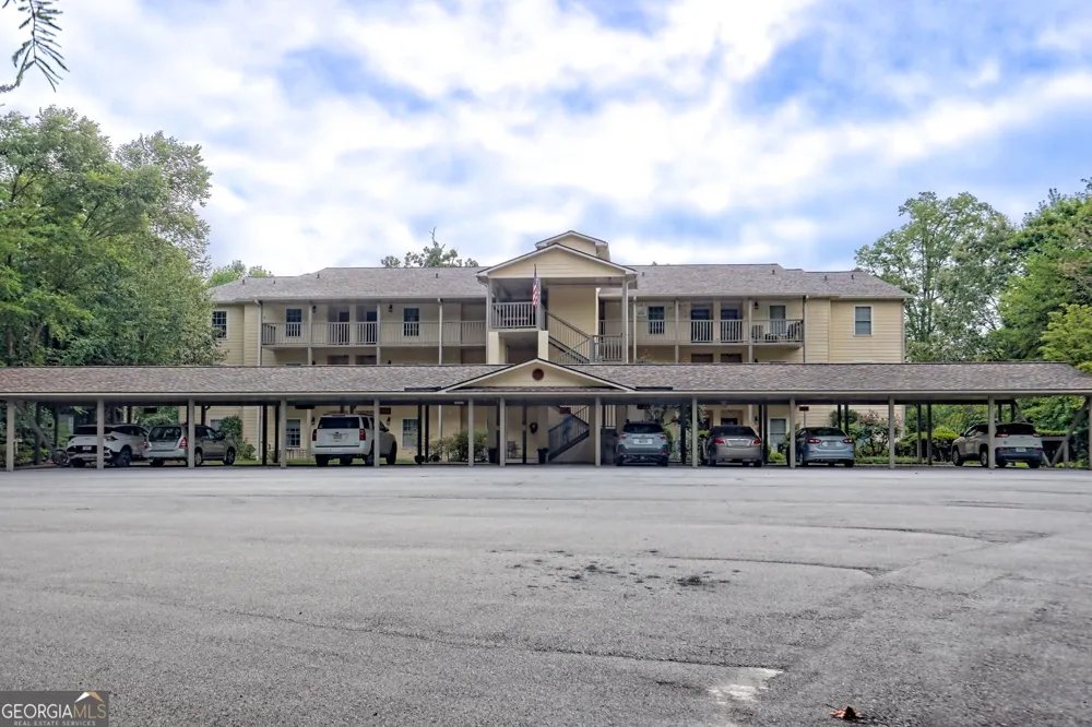300 Ginger Creek LN Clayton, GA 30525