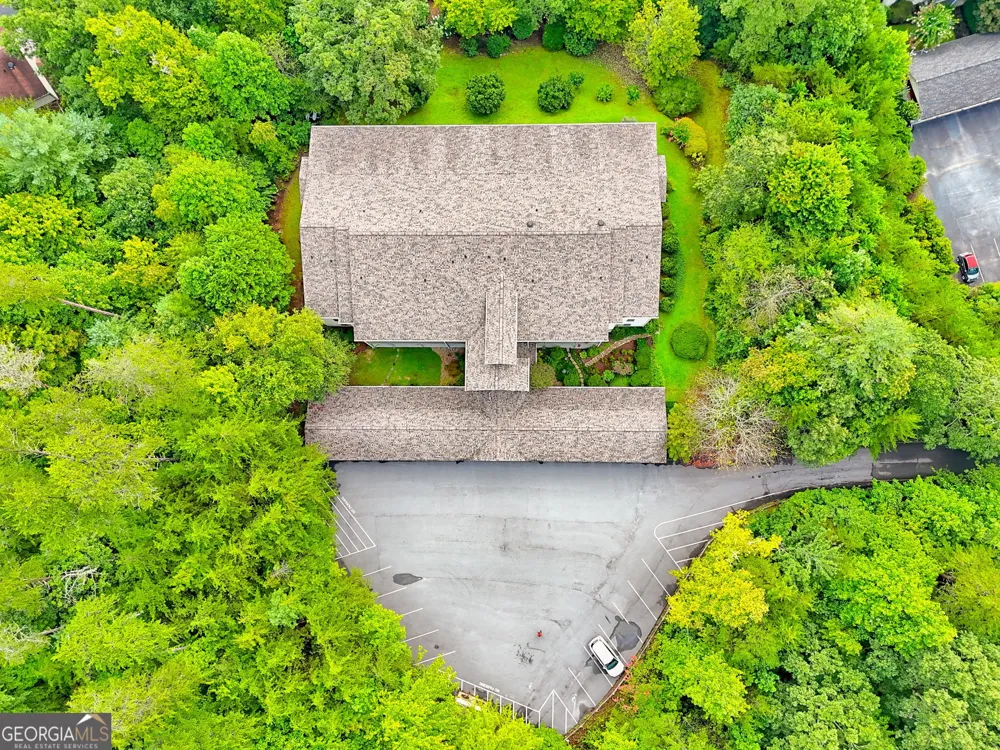 300 Ginger Creek LN Clayton, GA 30525