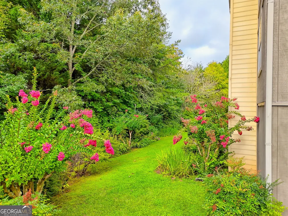 300 Ginger Creek LN Clayton, GA 30525