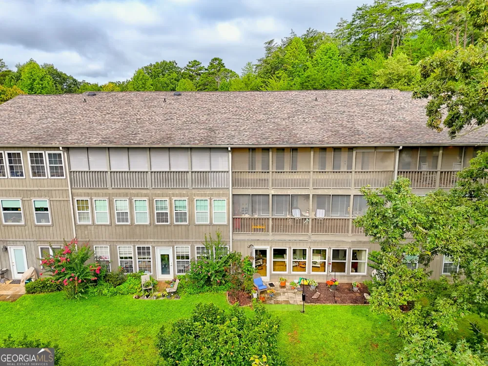 300 Ginger Creek LN Clayton, GA 30525