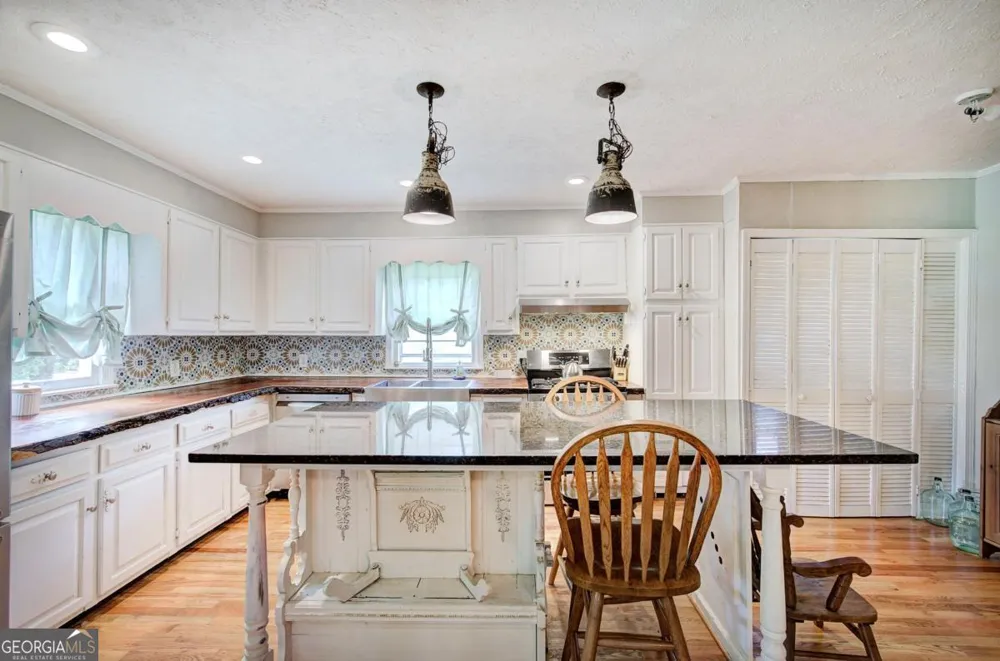 2135 Bellview RD Rockmart, GA 30153