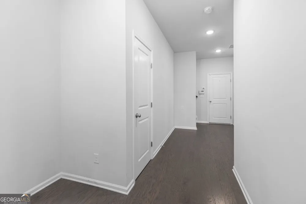 4361 White spruce ally Doraville, GA 30360