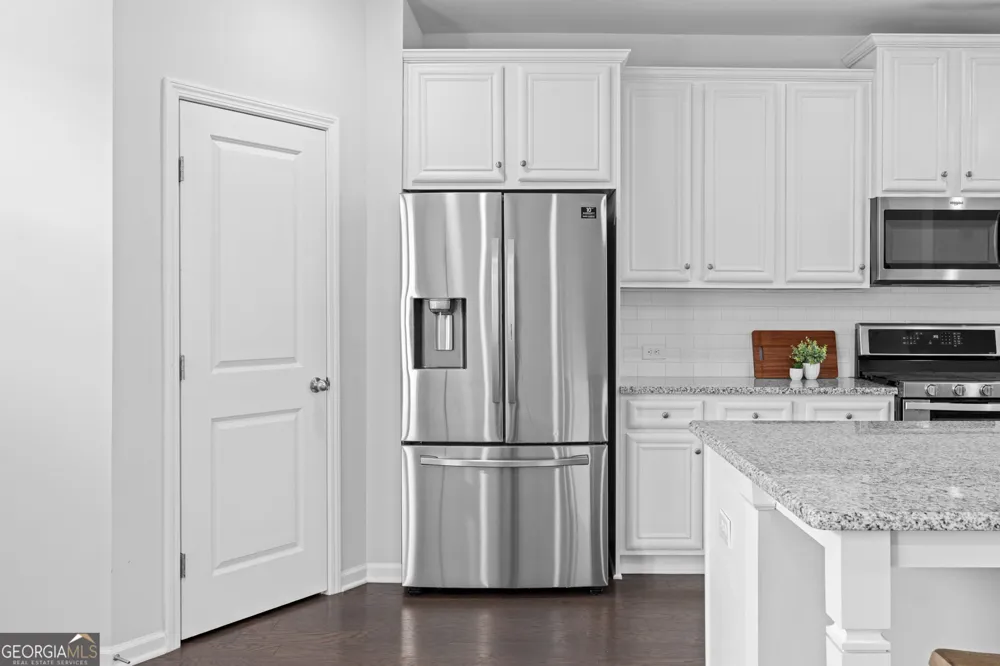 4361 White spruce ally Doraville, GA 30360