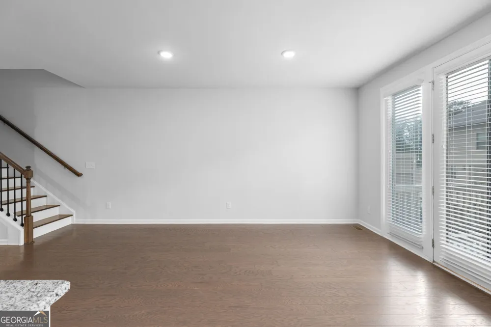 4361 White spruce ally Doraville, GA 30360