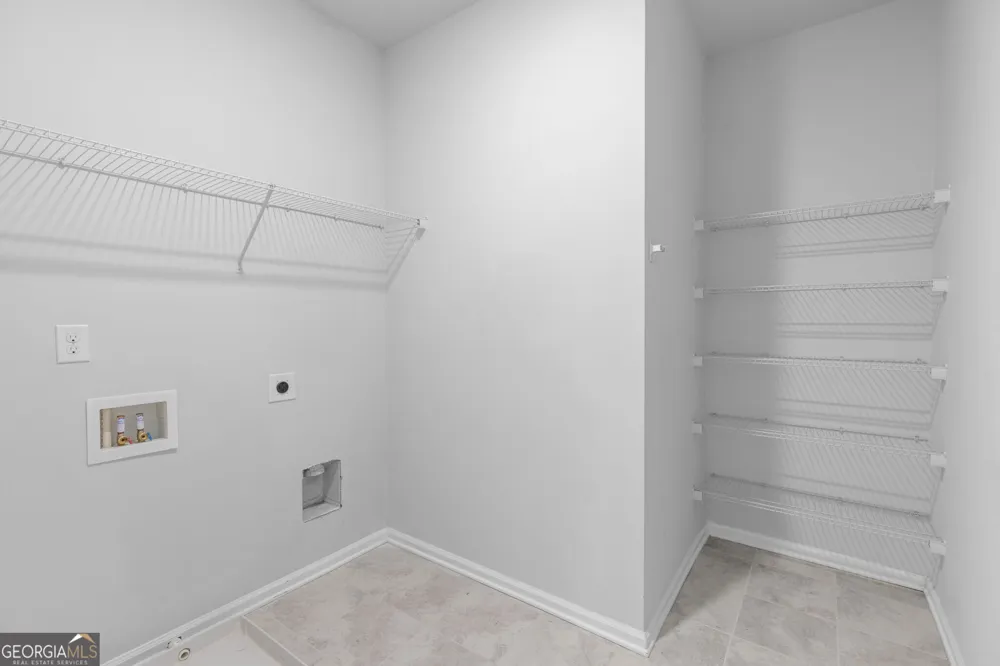 4361 White spruce ally Doraville, GA 30360