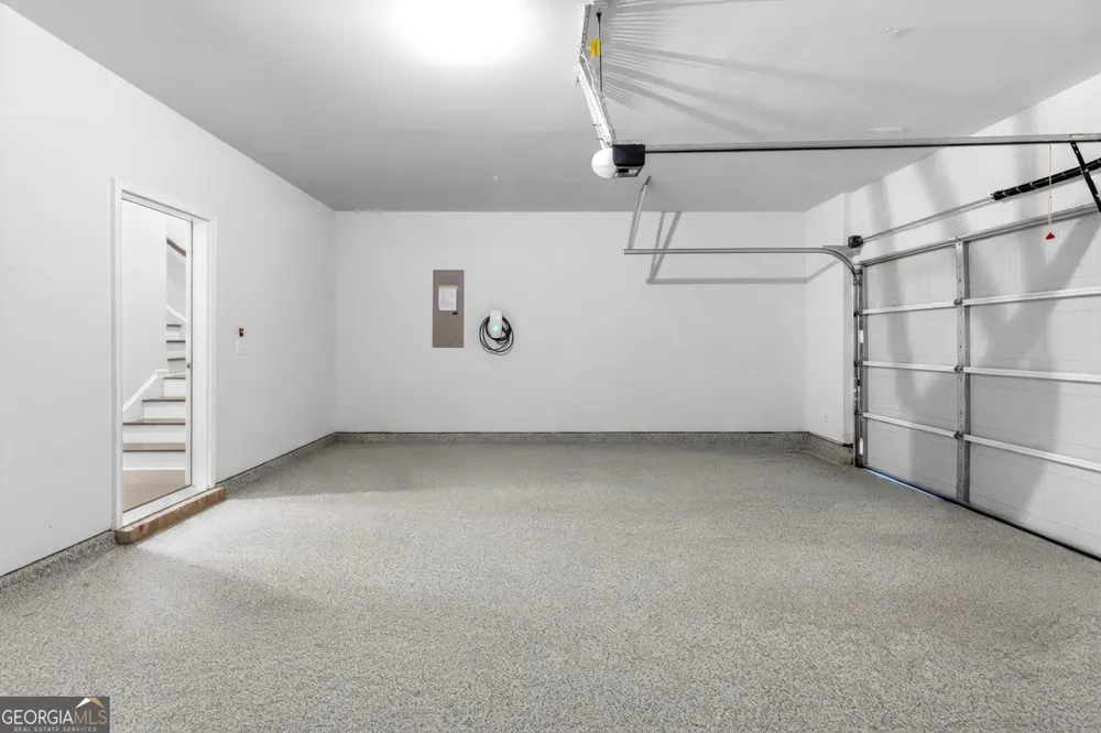 4361 White spruce ally Doraville, GA 30360