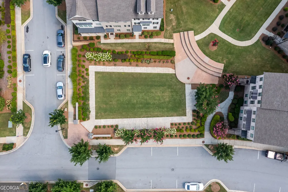 4361 White spruce ally Doraville, GA 30360