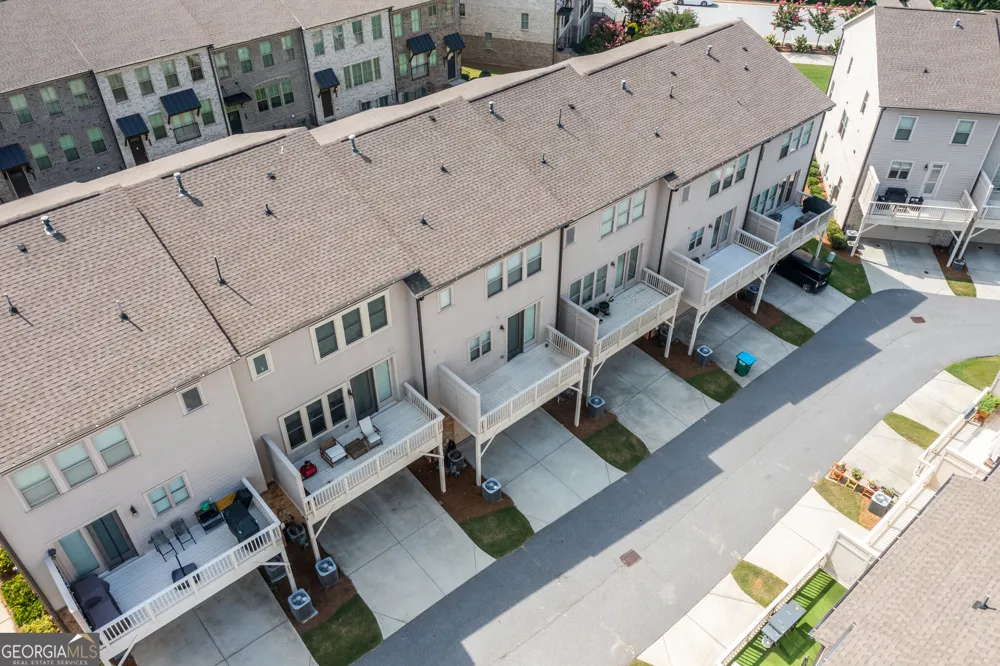 4361 White spruce ally Doraville, GA 30360