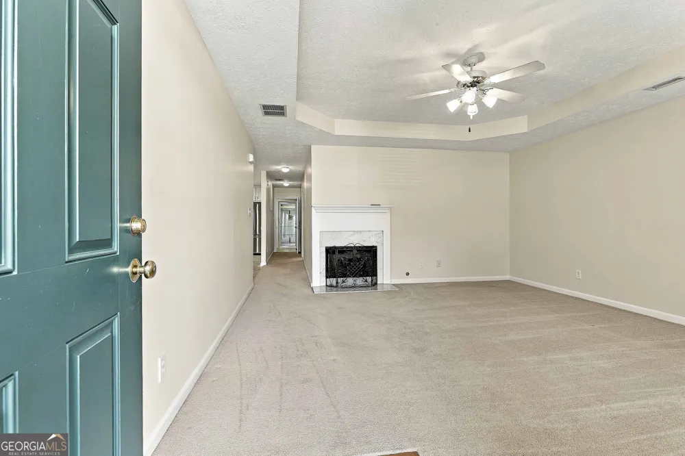280 Autumn Glen CIR Fayetteville, GA 30215