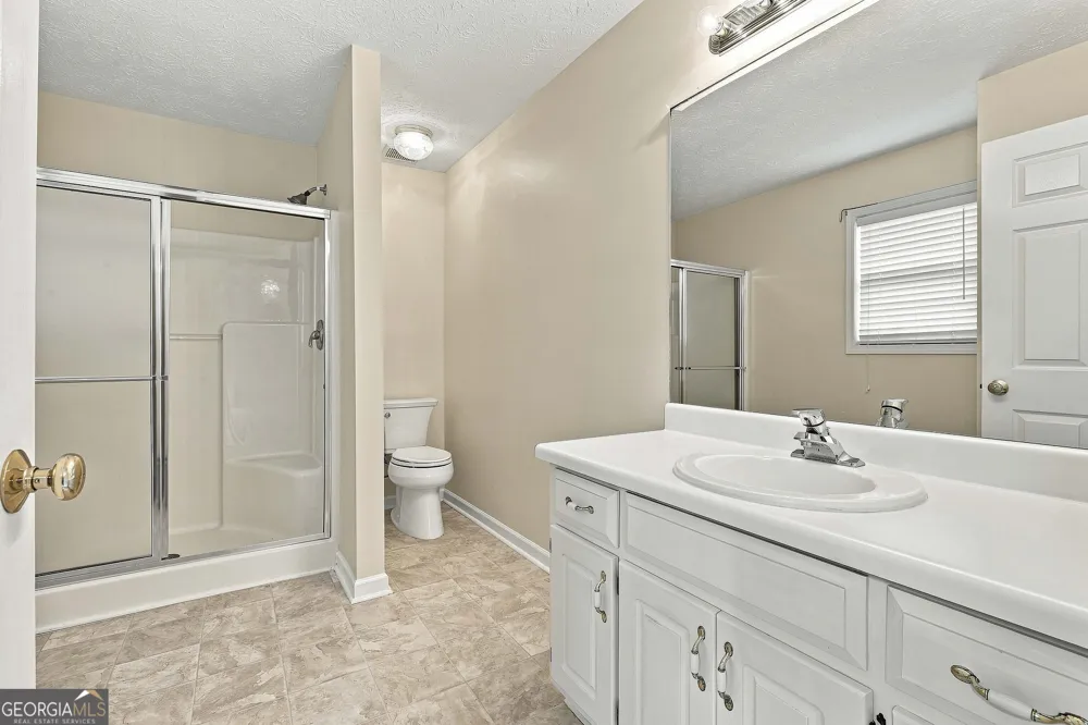 280 Autumn Glen CIR Fayetteville, GA 30215