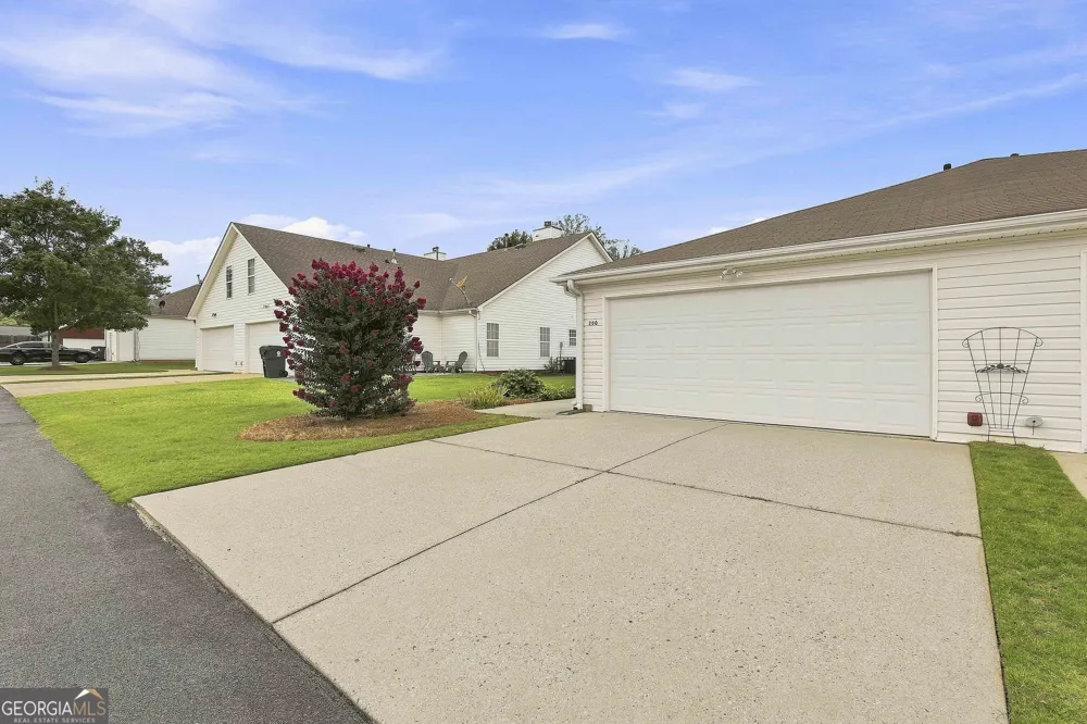 280 Autumn Glen CIR Fayetteville, GA 30215
