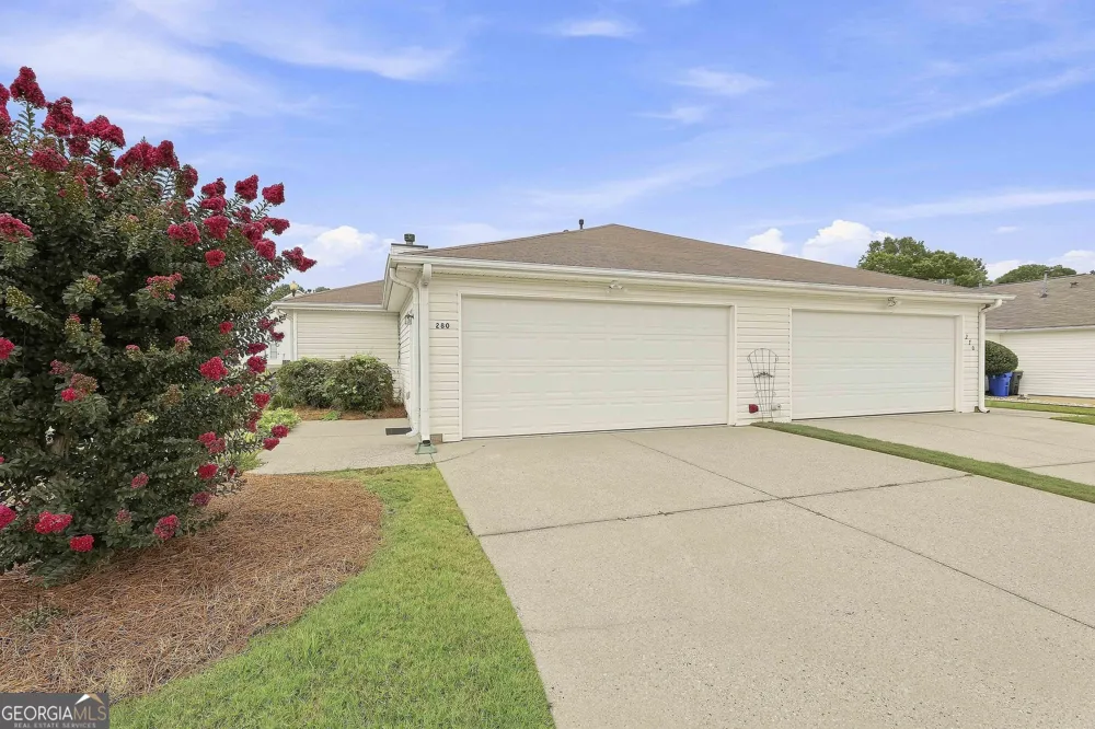 280 Autumn Glen CIR Fayetteville, GA 30215