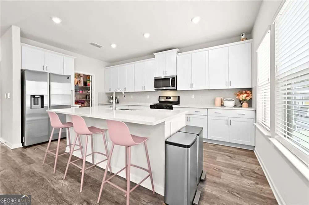 4939 Dufour DR Lilburn, GA 30047